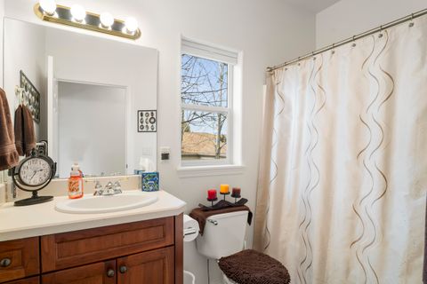 Tiny photo for 900 Victoria Falls Drive, Redmond, OR 97756 (MLS # 220219374)