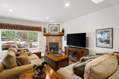 Tiny photo for 900 Victoria Falls Drive, Redmond, OR 97756 (MLS # 220219374)