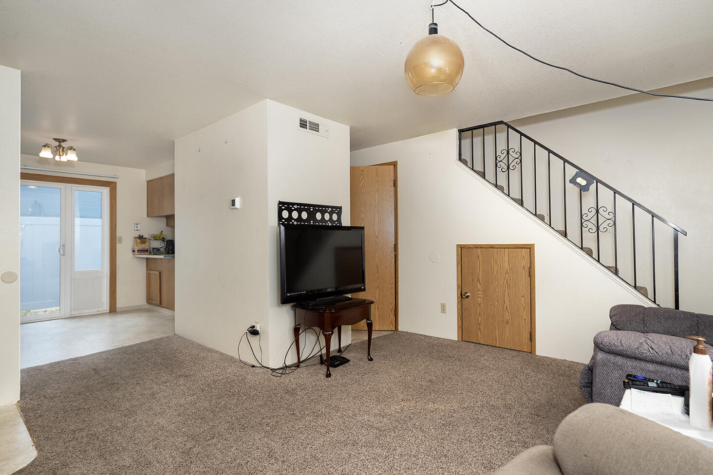 2243 Poplar Drive 1