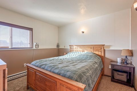 Tiny photo for 499 SE 8th Street, Madras, OR 97741 (MLS # 220211861)