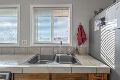 Tiny photo for 499 SE 8th Street, Madras, OR 97741 (MLS # 220211861)