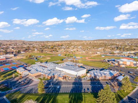 Tiny photo for 499 SE 8th Street, Madras, OR 97741 (MLS # 220211861)