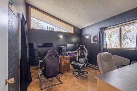 Tiny photo for 499 SE 8th Street, Madras, OR 97741 (MLS # 220211861)