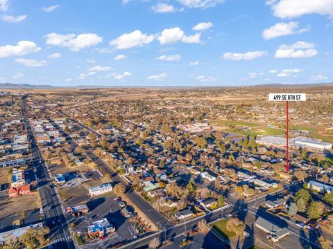 Tiny photo for 499 SE 8th Street, Madras, OR 97741 (MLS # 220211861)