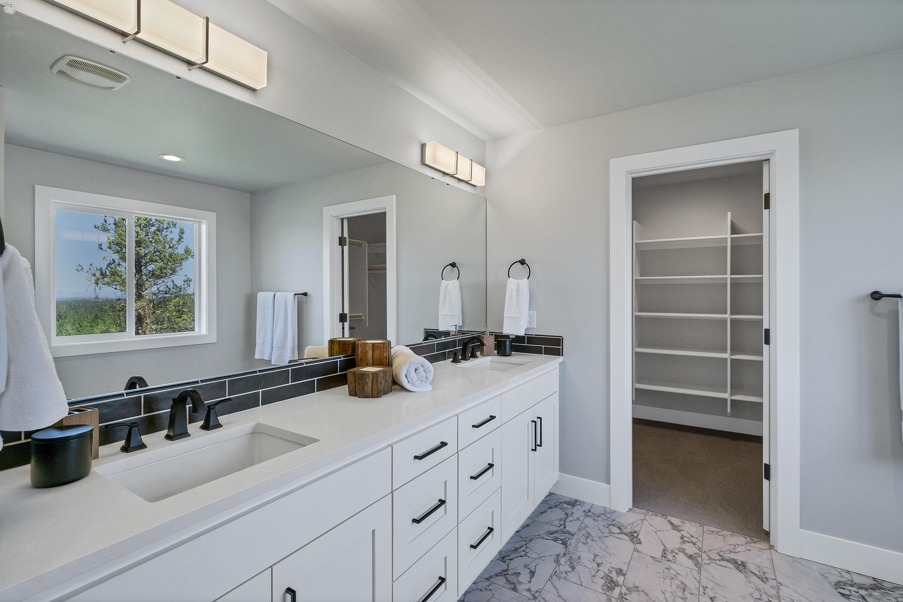 Marken Summit - Residential