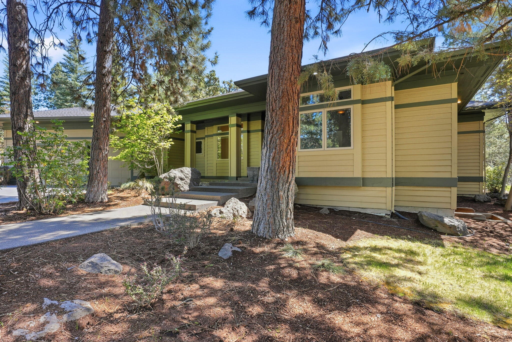 3334 NW Braid Drive