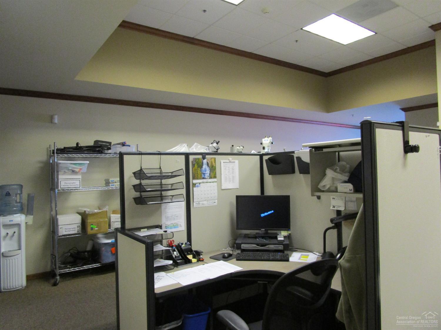 Airport Business Cen - Commercial Sale