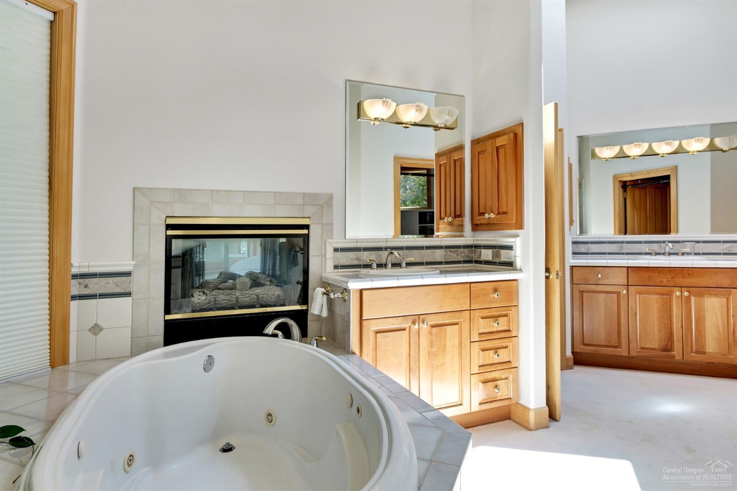 Awbrey Glen - Residential