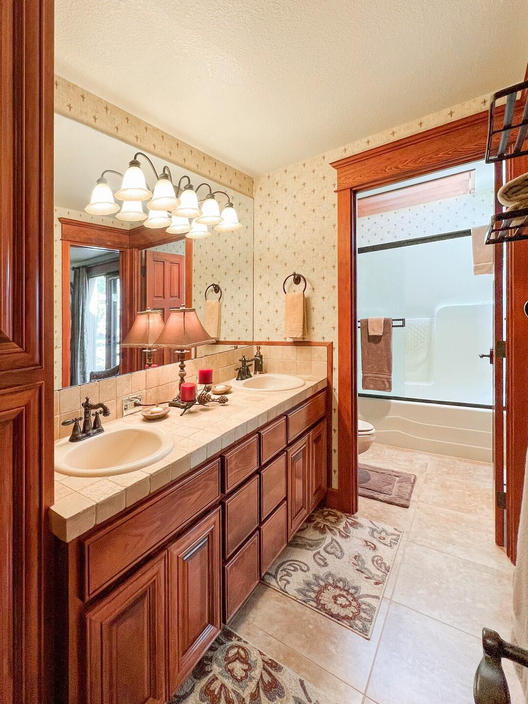 Fairway Crest Village - Residential