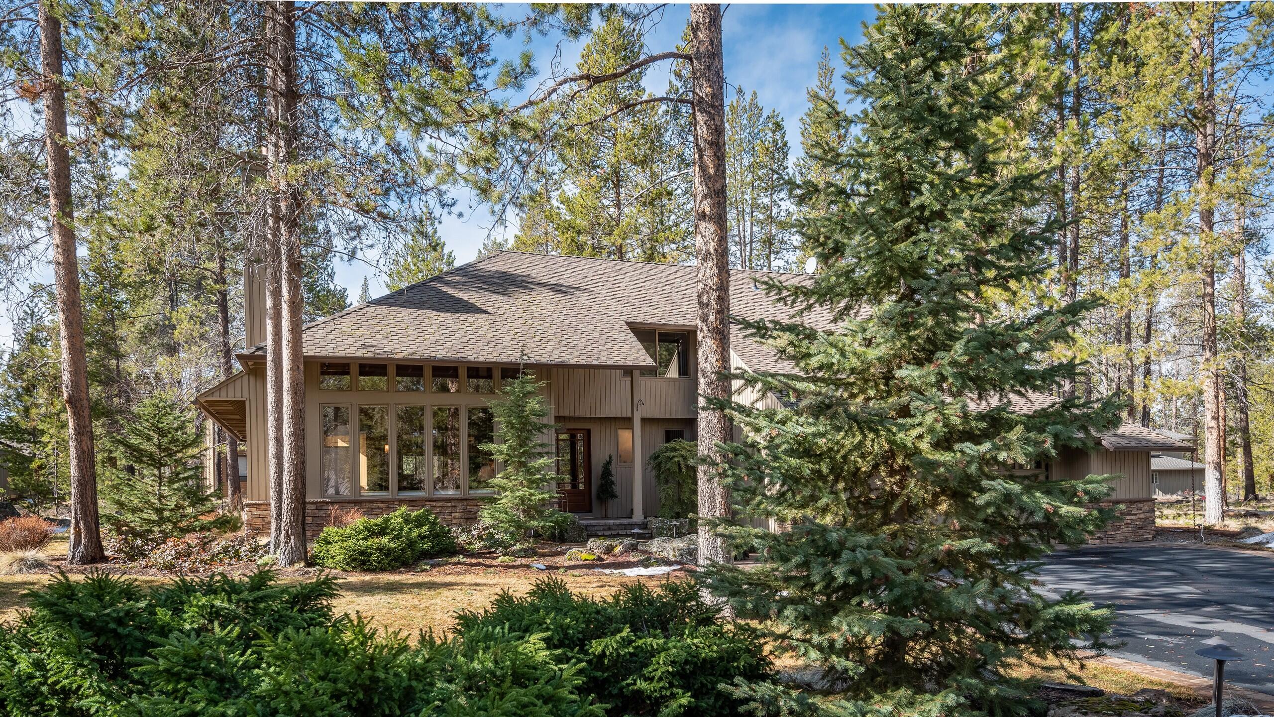 Fairway Crest Village - Residential