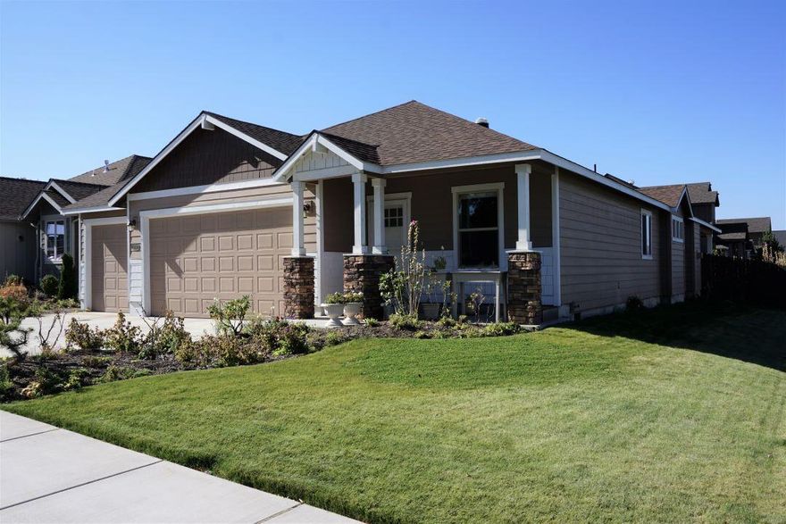 Great Mountain Views and Sunsets from the great room of this beautiful 2014 single level NE Bend home on a large .19 (8276 sq. ft.) corner lot. Home is a 3 bedroom, 2 bath with vaulted ceilings, hand textured walls and laundry room.  Kitchen boasts granite counter tops, island, stainless steel appliances and pantry. Primary bedroom has walk in closet, double sinks, soaking tub and tiled shower. Large 3 car garage with high clearance, wonderful large covered back patio with lighting & Mountain views and spacious fenced backyard.  Conveniently located with a short walk to Mountain View Park and close to medical & shopping centers, don't miss this one!