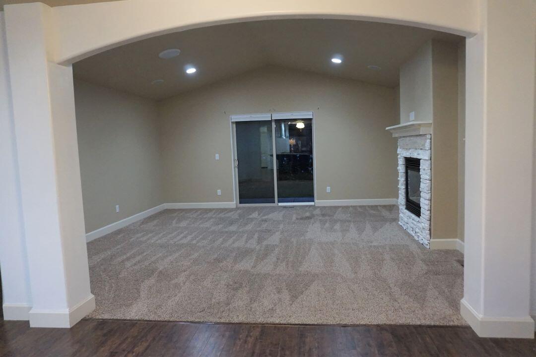 Eagle's Landing - Residential