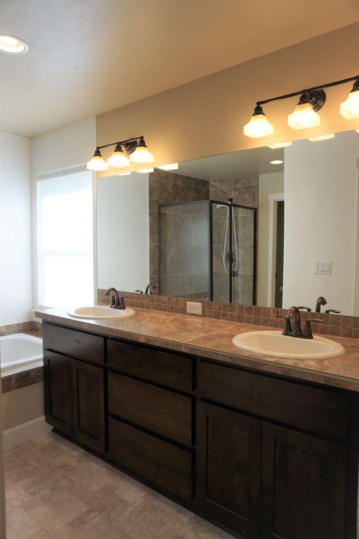 Eagle's Landing - Residential