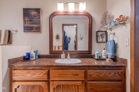 Tiny photo for 2471 Republic Way, Medford, OR 97504 (MLS # 220223114)