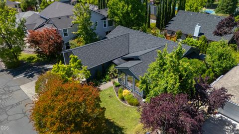 Tiny photo for 2471 Republic Way, Medford, OR 97504 (MLS # 220223114)