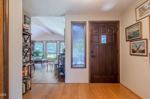 Tiny photo for 2471 Republic Way, Medford, OR 97504 (MLS # 220223114)
