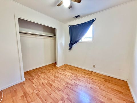 Tiny photo for 1407 California Avenue, Klamath Falls, OR 97601 (MLS # 220213198)