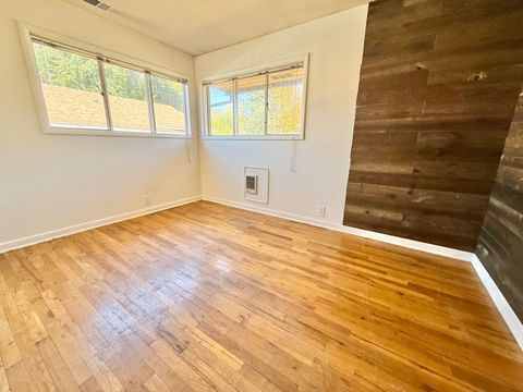 Tiny photo for 1407 California Avenue, Klamath Falls, OR 97601 (MLS # 220213198)