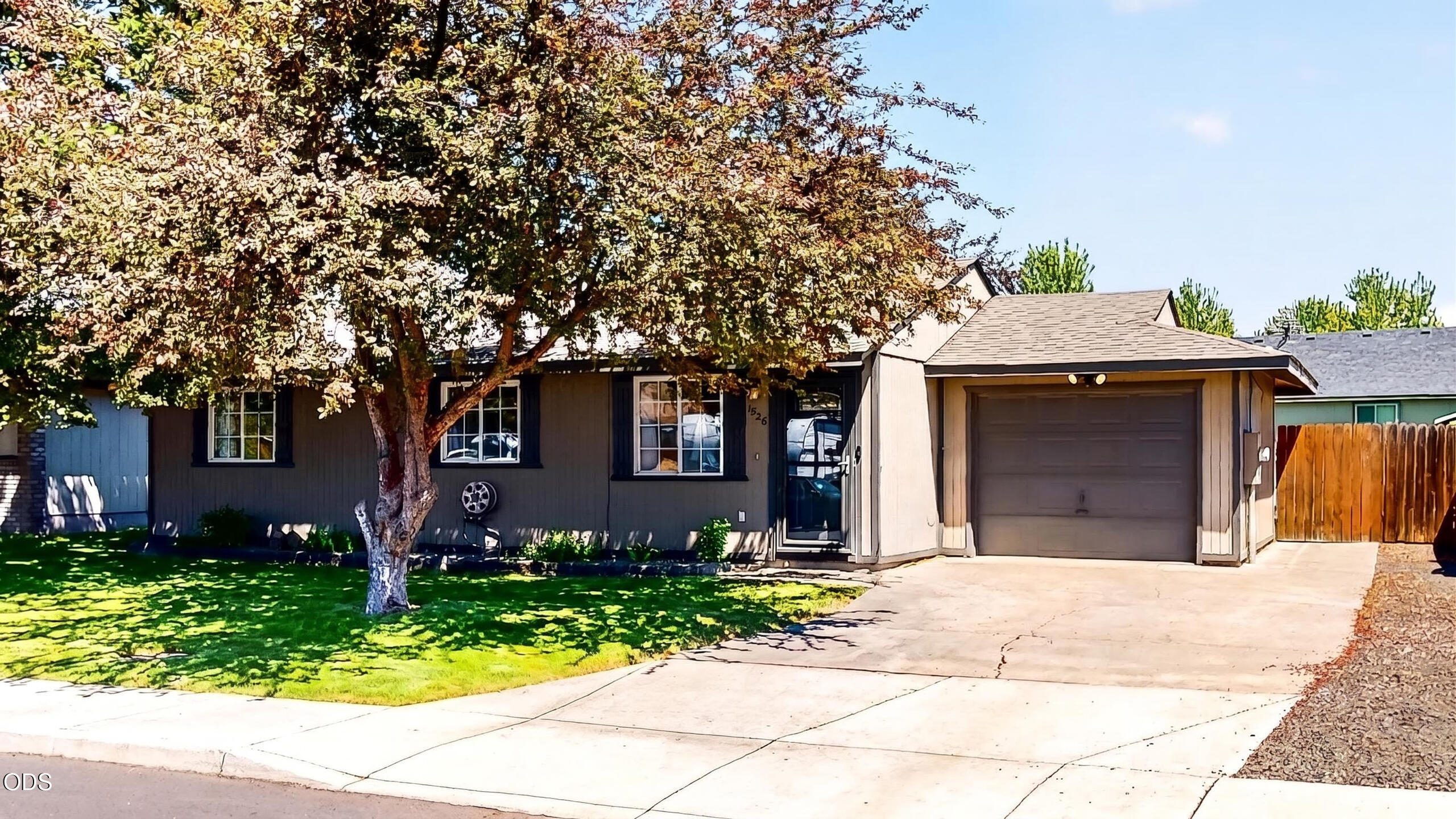 1526 SW 33rd Street