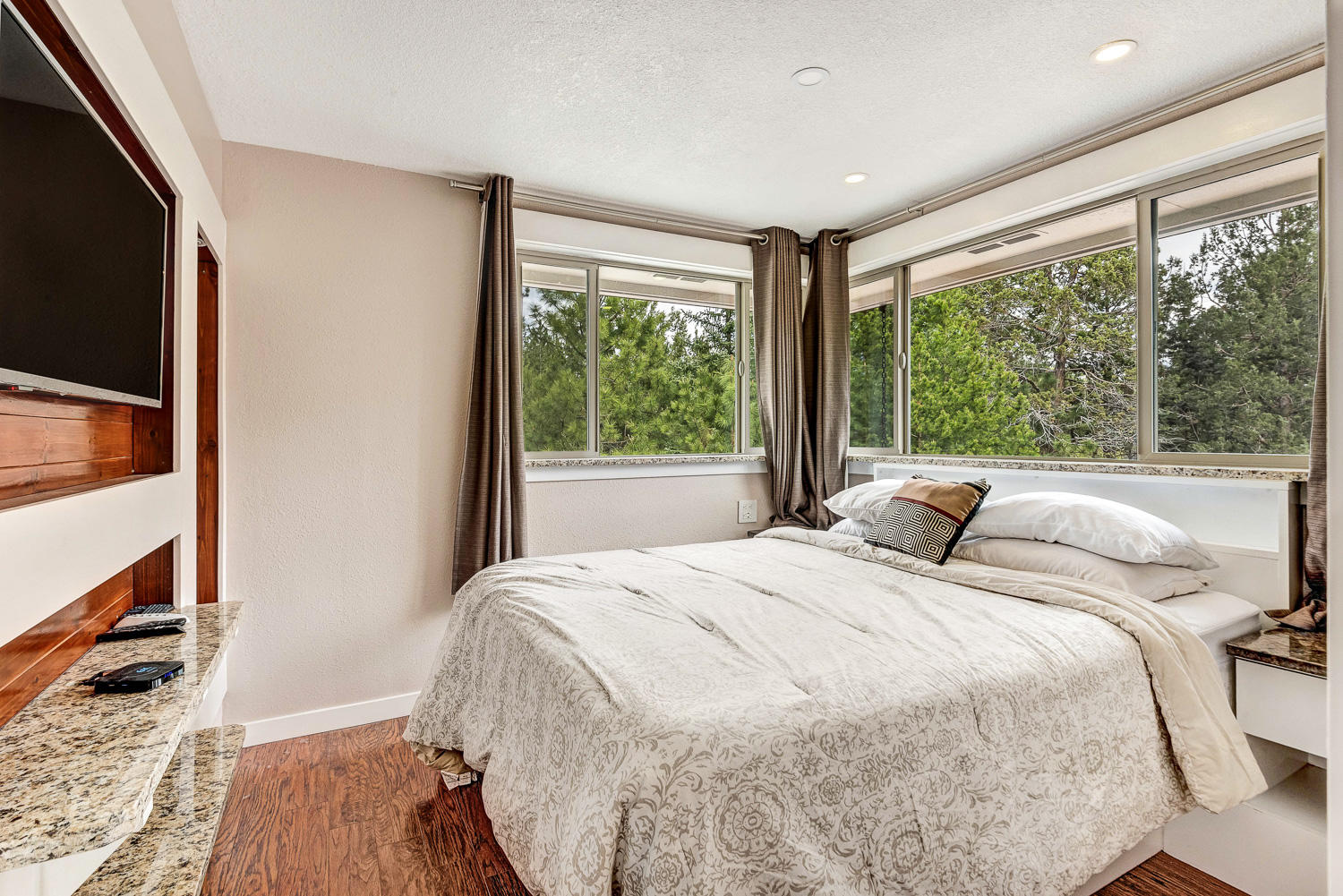 Valhalla Heights - Residential