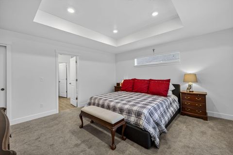 Tiny photo for 1055 NW Varnish Lane, Redmond, OR 97756 (MLS # 220212540)