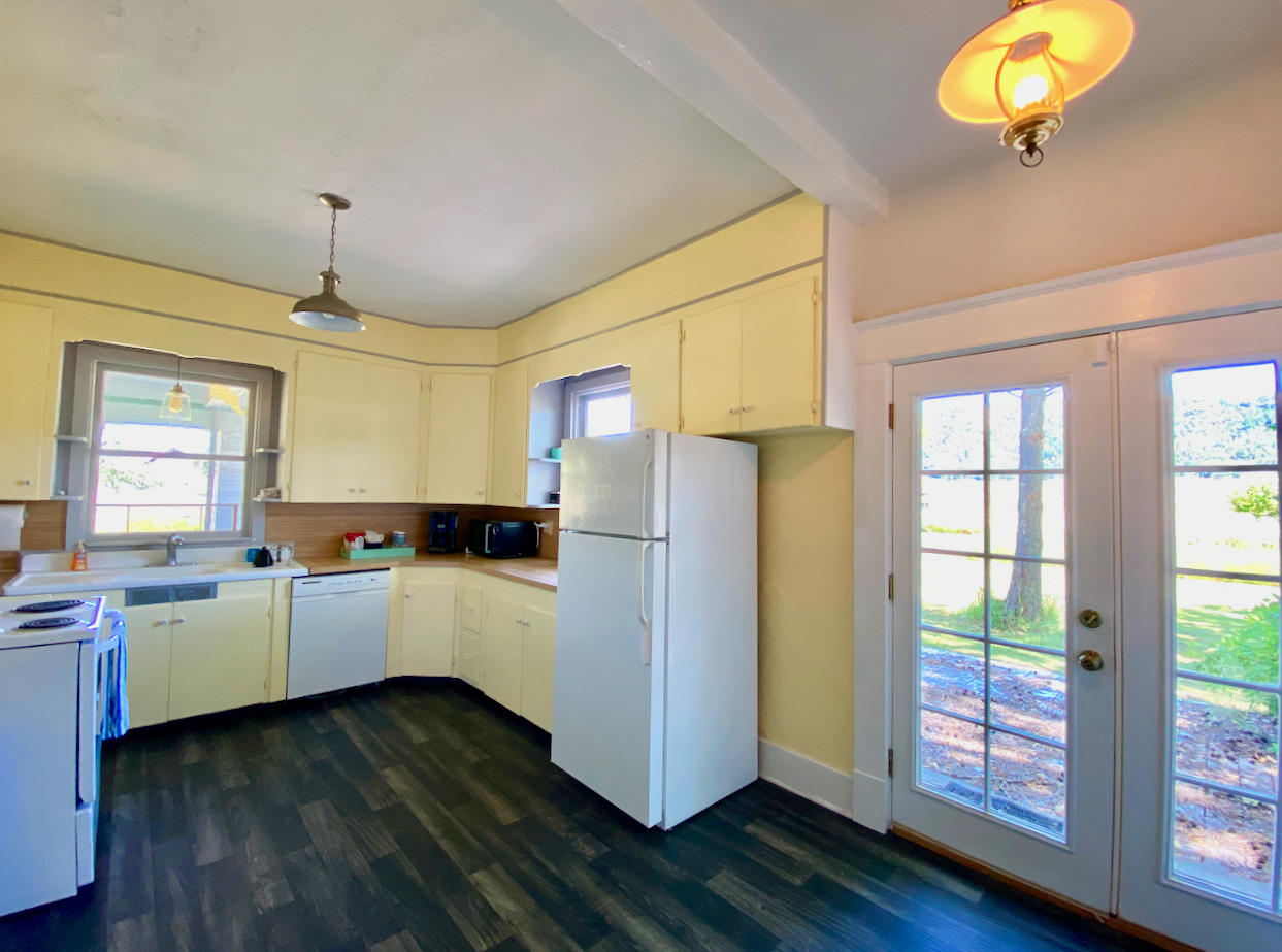 Looking Glass - Farm