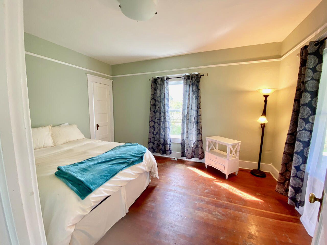 Looking Glass - Farm