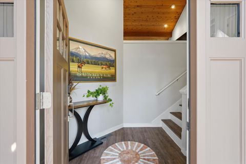 Tiny photo for 57705 Golden Eagle Lane #21, Sunriver, OR 97707 (MLS # 220217591)