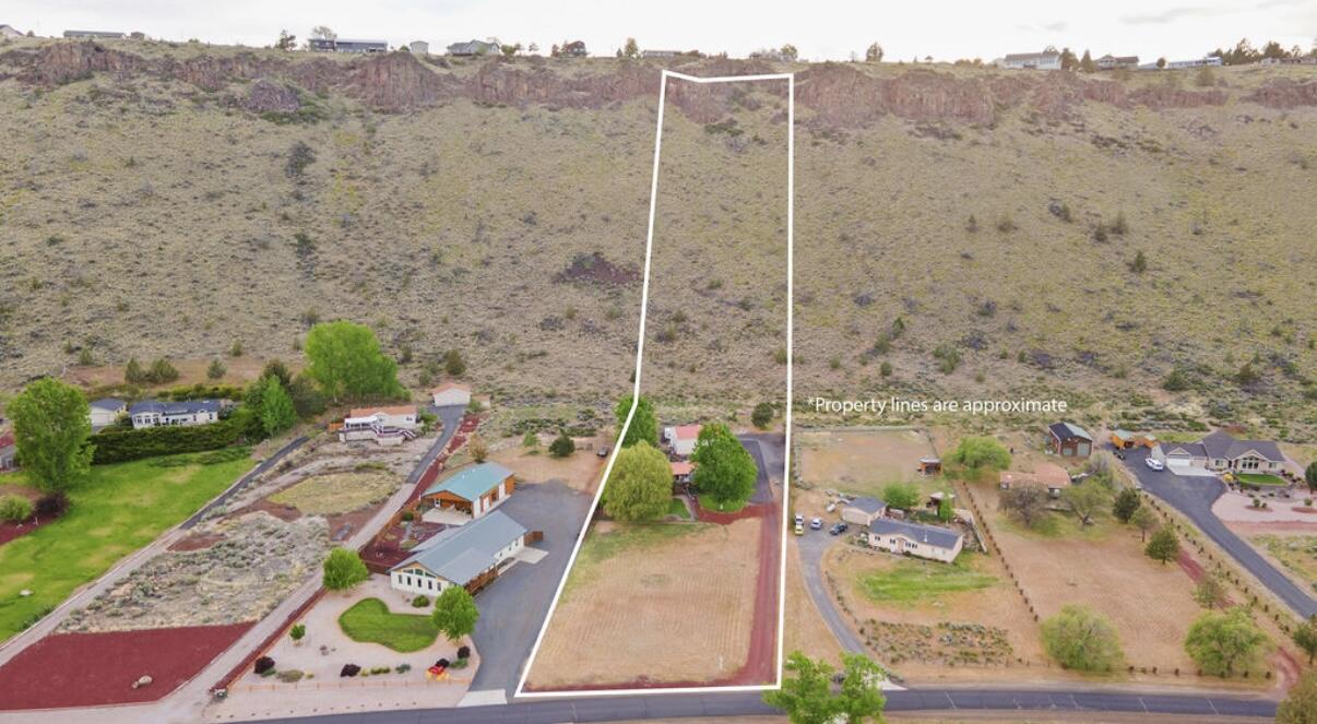11564 SW Horny Hollow Trail
