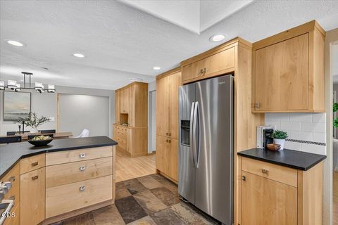 Tiny photo for 1056 Beswick Way, Ashland, OR 97520 (MLS # 220224621)