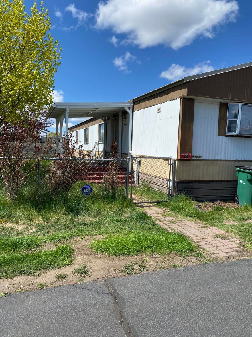Cute 2 bedroom 1 bath 1982 Fleetwood manufactured home in Altamont Estates. Private driveway, fanced yard for your pets and a staorage shed make this a perfect second home or place for a college student.