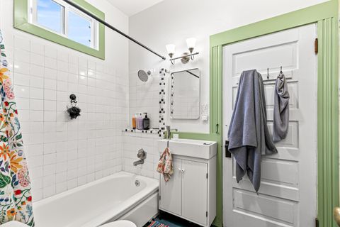 Tiny photo for 1032 W 10th Street, Medford, OR 97501 (MLS # 220215621)