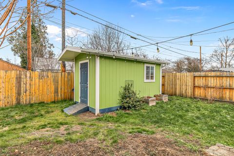 Tiny photo for 1032 W 10th Street, Medford, OR 97501 (MLS # 220215621)