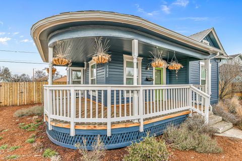 Tiny photo for 1032 W 10th Street, Medford, OR 97501 (MLS # 220215621)