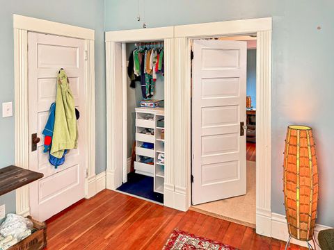 Tiny photo for 1032 W 10th Street, Medford, OR 97501 (MLS # 220215621)