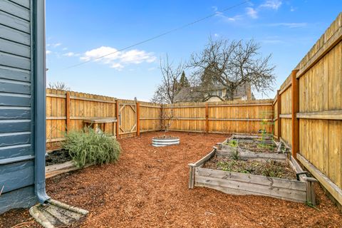 Tiny photo for 1032 W 10th Street, Medford, OR 97501 (MLS # 220215621)