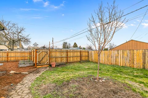 Tiny photo for 1032 W 10th Street, Medford, OR 97501 (MLS # 220215621)