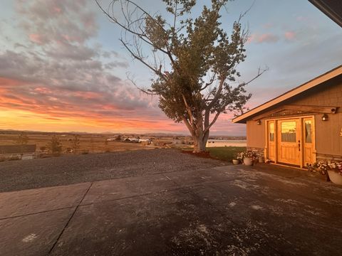 Tiny photo for 3647 U.S. 97, Madras, OR 97741 (MLS # 220221167)