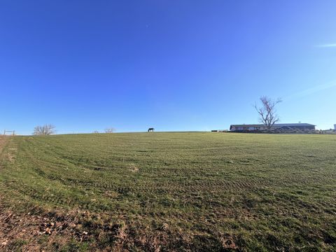 Tiny photo for 3647 U.S. 97, Madras, OR 97741 (MLS # 220221167)