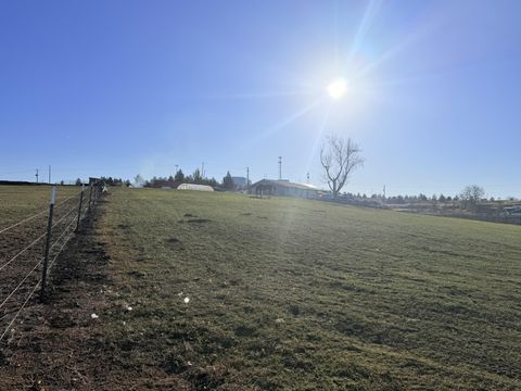 Tiny photo for 3647 U.S. 97, Madras, OR 97741 (MLS # 220221167)