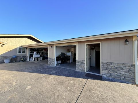 Tiny photo for 3647 U.S. 97, Madras, OR 97741 (MLS # 220221167)