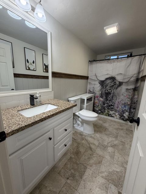 Tiny photo for 3647 U.S. 97, Madras, OR 97741 (MLS # 220221167)