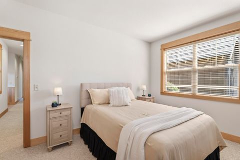 Tiny photo for 11164 Desert Sky Loop, Redmond, OR 97756 (MLS # 220220068)