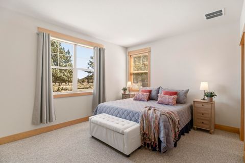 Tiny photo for 11164 Desert Sky Loop, Redmond, OR 97756 (MLS # 220220068)
