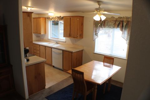 Tiny photo for 16085 Buena Vista Drive, La Pine, OR 97739 (MLS # 220215146)
