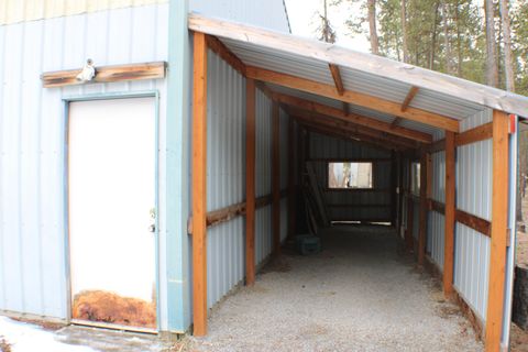 Tiny photo for 16085 Buena Vista Drive, La Pine, OR 97739 (MLS # 220215146)