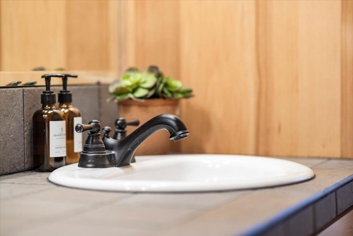 The Bluffs River Ben - Residential