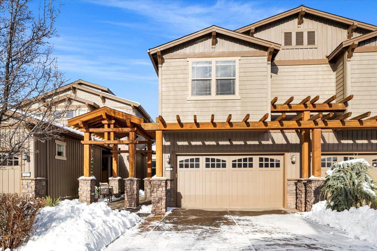 The Bluffs River Ben - Residential