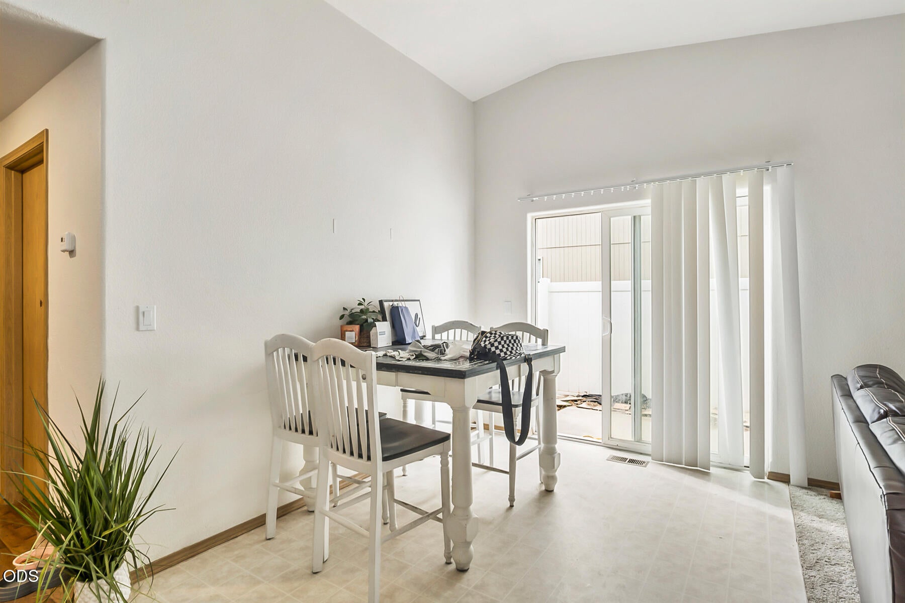 2454 SW Wickiup Court