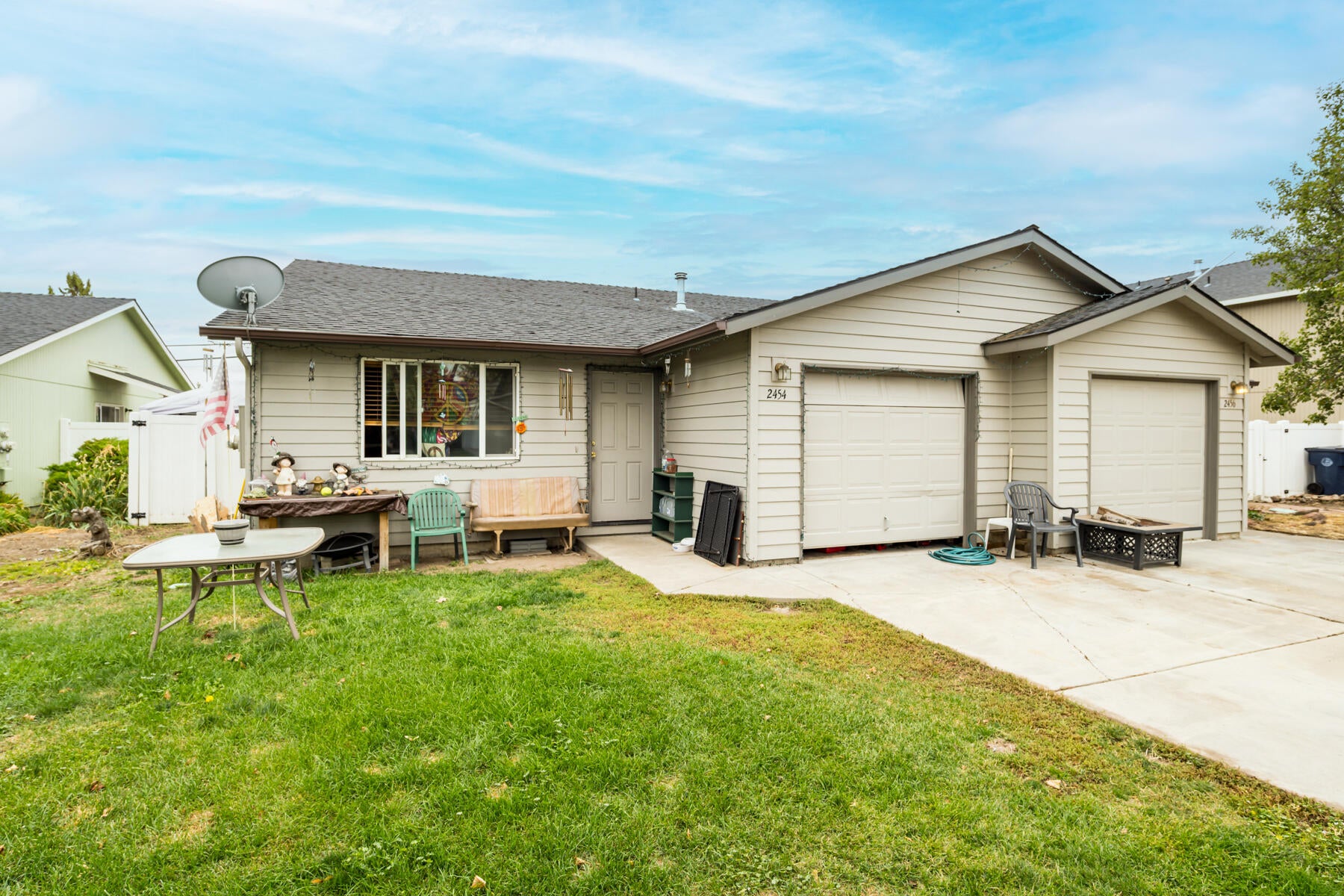 2454 SW Wickiup Court